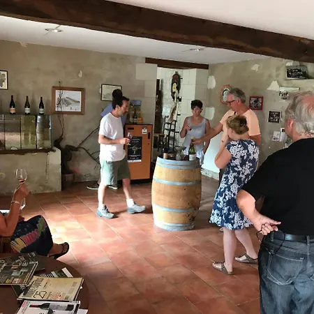 Couette-café Chateau Valcreuse