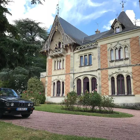 Chateau Valcreuse Couette-café *