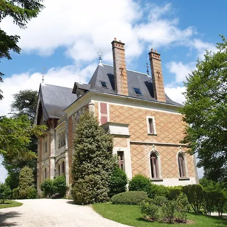 Couette-café Chateau Valcreuse *